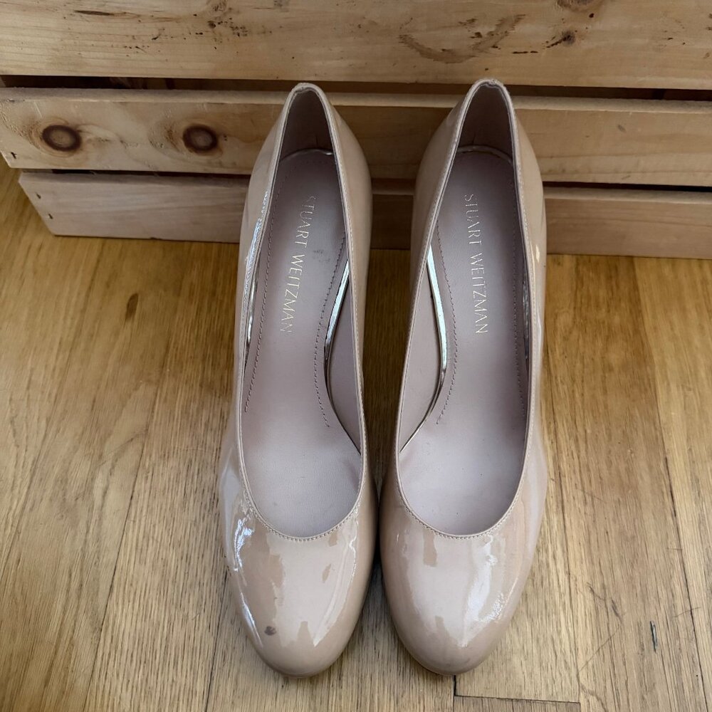 Stuart Weitzman Size 9M Nude Beige Patent Leather Round Toe Stiletto Heel Pumps - Picture 2 of 16